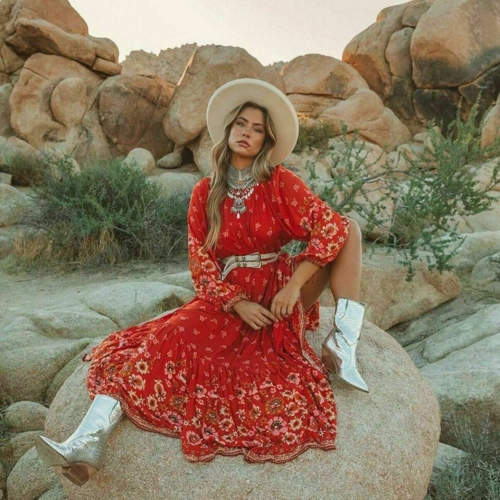 Spell Joni Gown